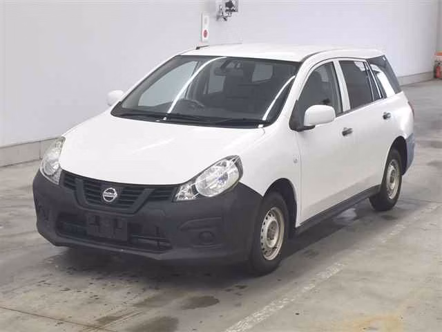 Nissan AD