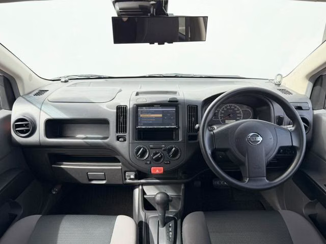 Nissan AD