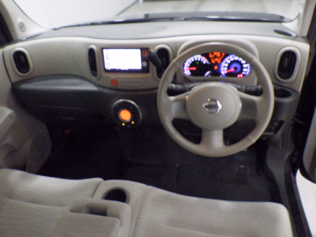 NISSAN CUBE
