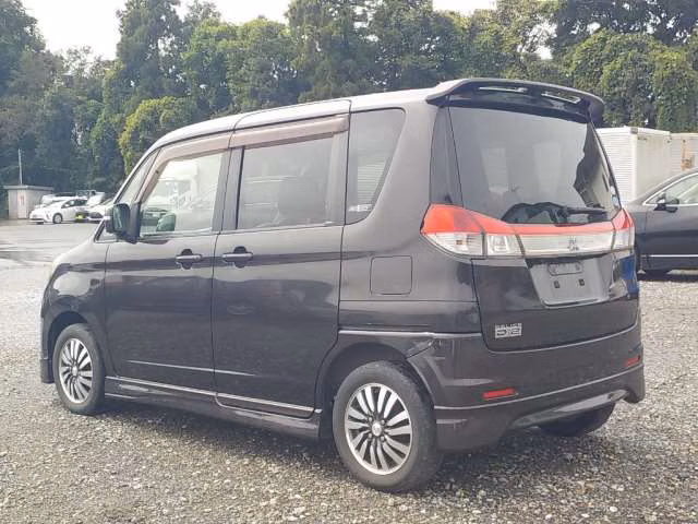 Mitsubishi Delica D:2