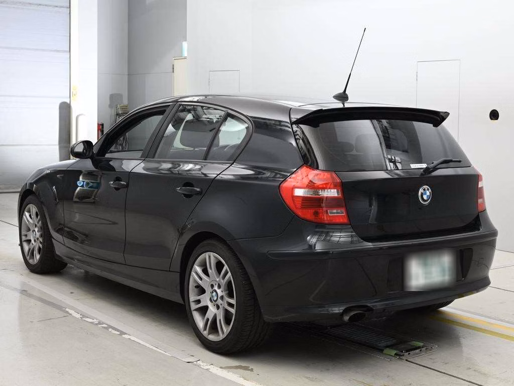 BMW 1-SERIES