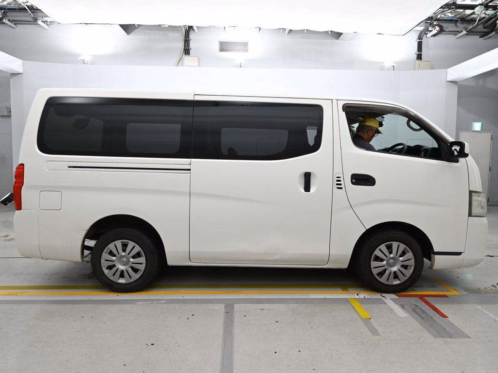 NISSAN NV350 CARAVAN