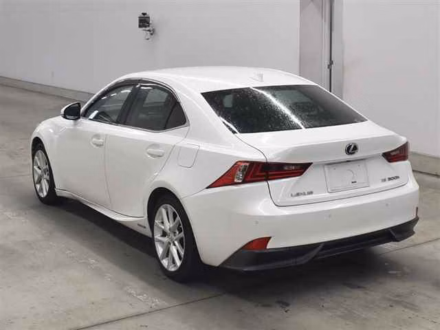 Lexus IS300h