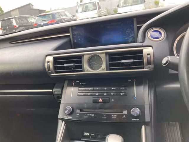 Lexus IS300h