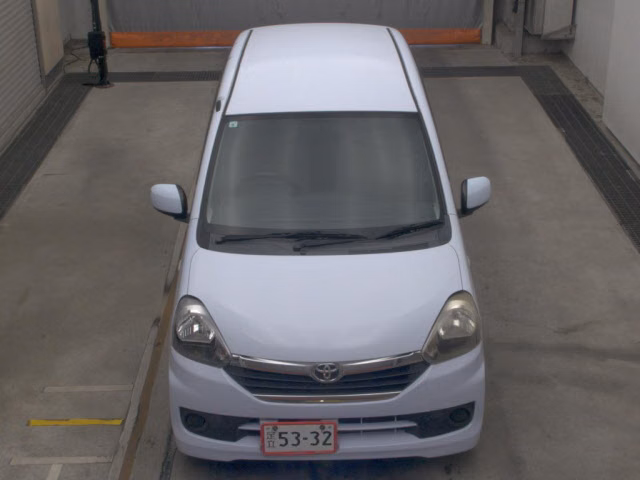 TOYOTA PIXIS EPOCH