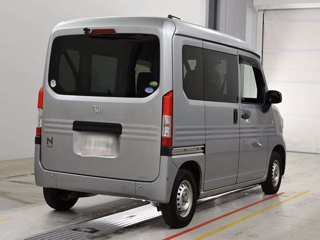 HONDA N-VAN