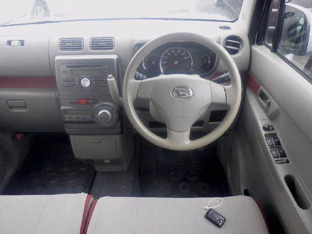 DAIHATSU MOVE CONTE