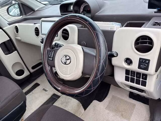 TOYOTA SPADE