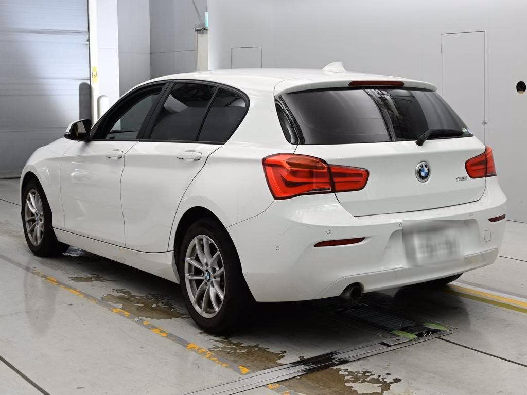 BMW 1-SERIES