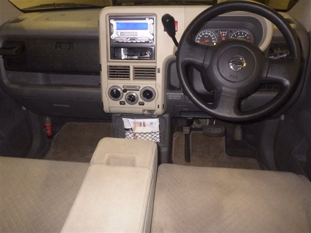 NISSAN CUBE