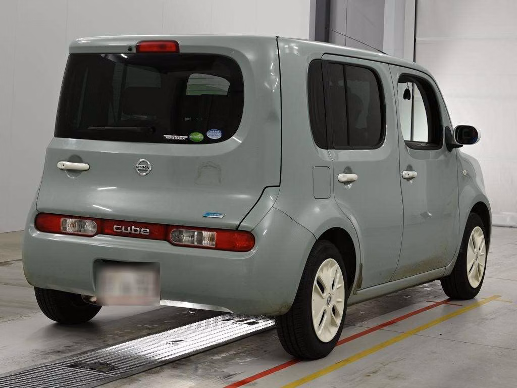 NISSAN CUBE
