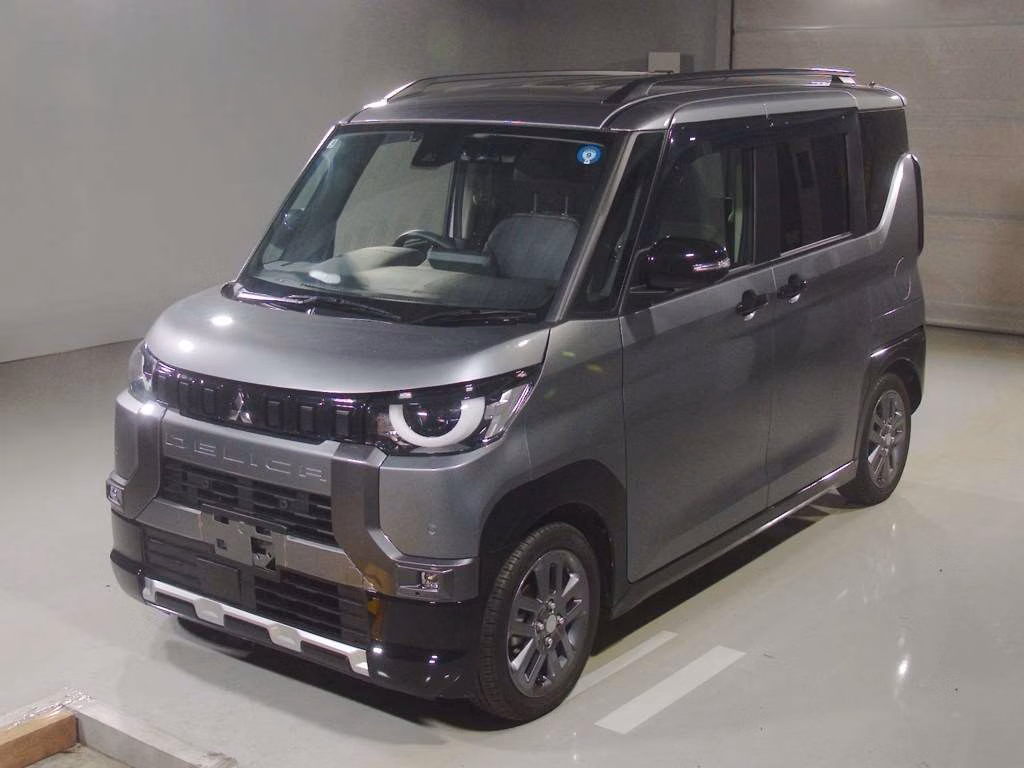 MITSUBISHI DELICA MINI