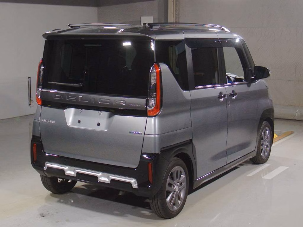 MITSUBISHI DELICA MINI