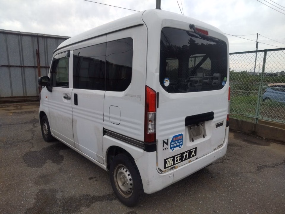 HONDA N-VAN