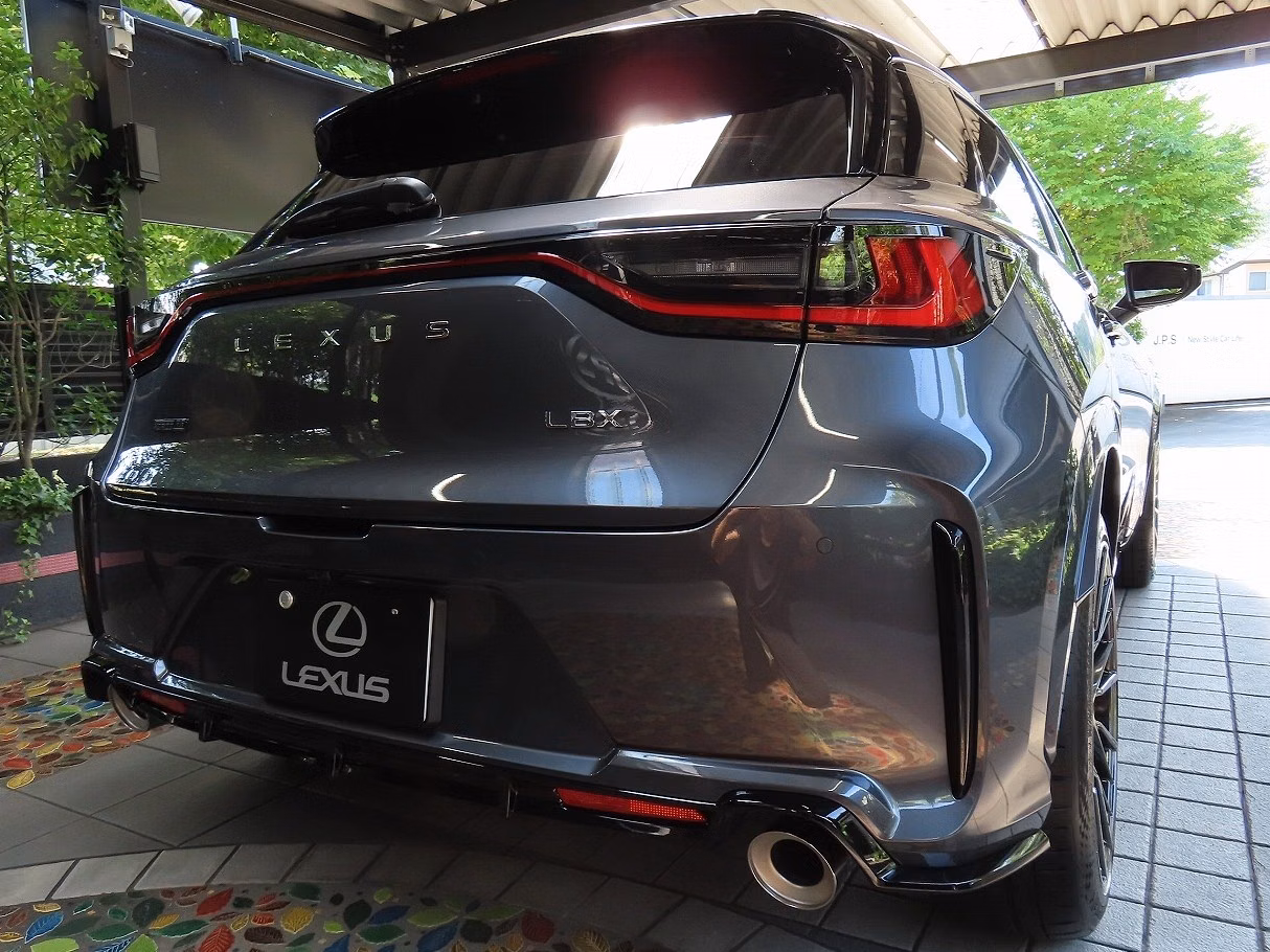 Lexus LBX