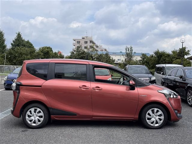 TOYOTA SIENTA