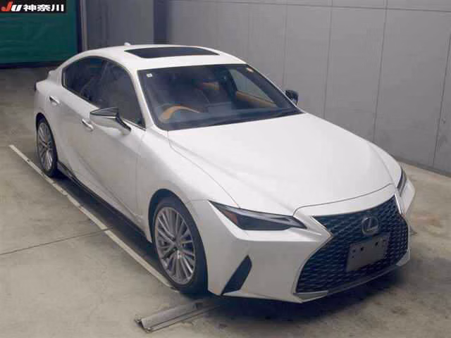 Lexus IS300h
