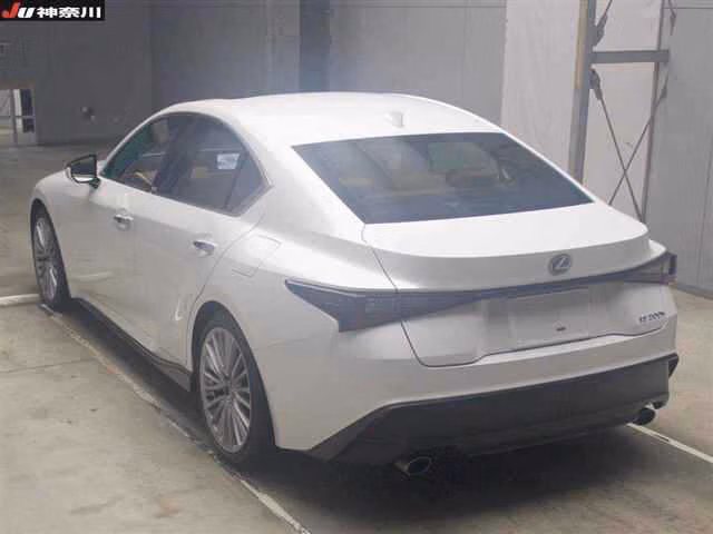 Lexus IS300h
