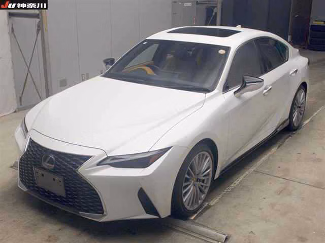 Lexus IS300h