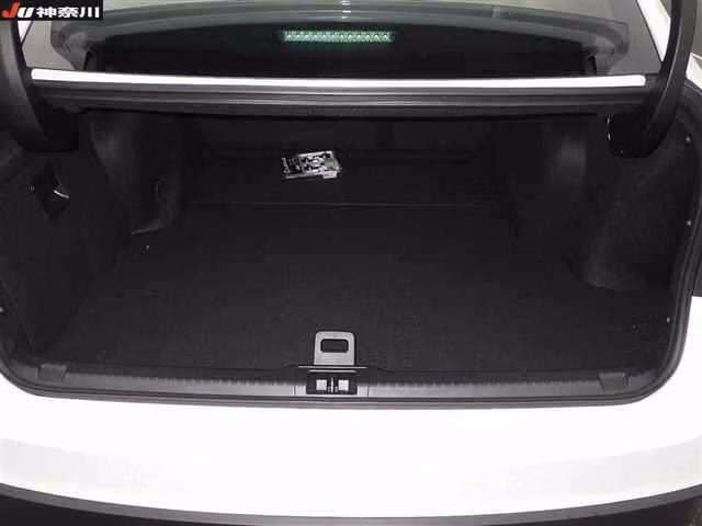 Lexus IS300h