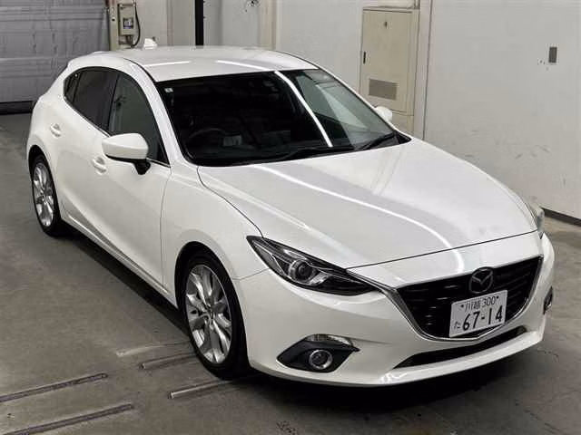 MAZDA AXELA