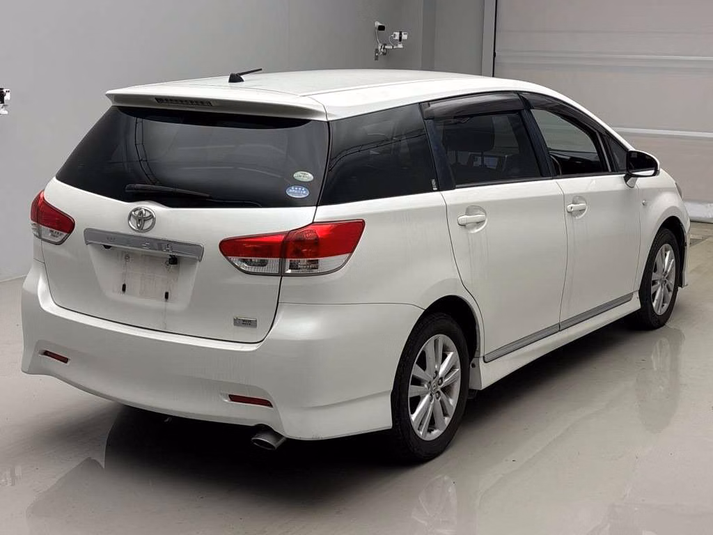 TOYOTA WISH