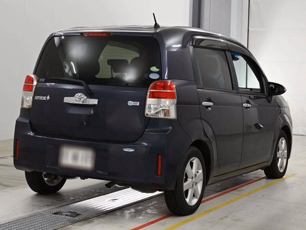 TOYOTA SPADE
