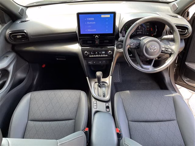 TOYOTA YARIS CROSS