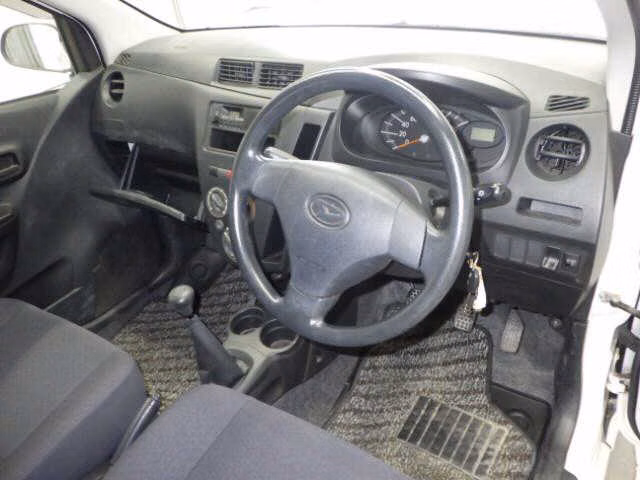 DAIHATSU MIRA