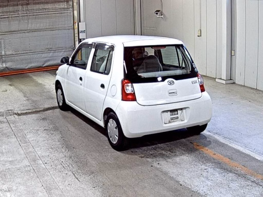 DAIHATSU ESSE