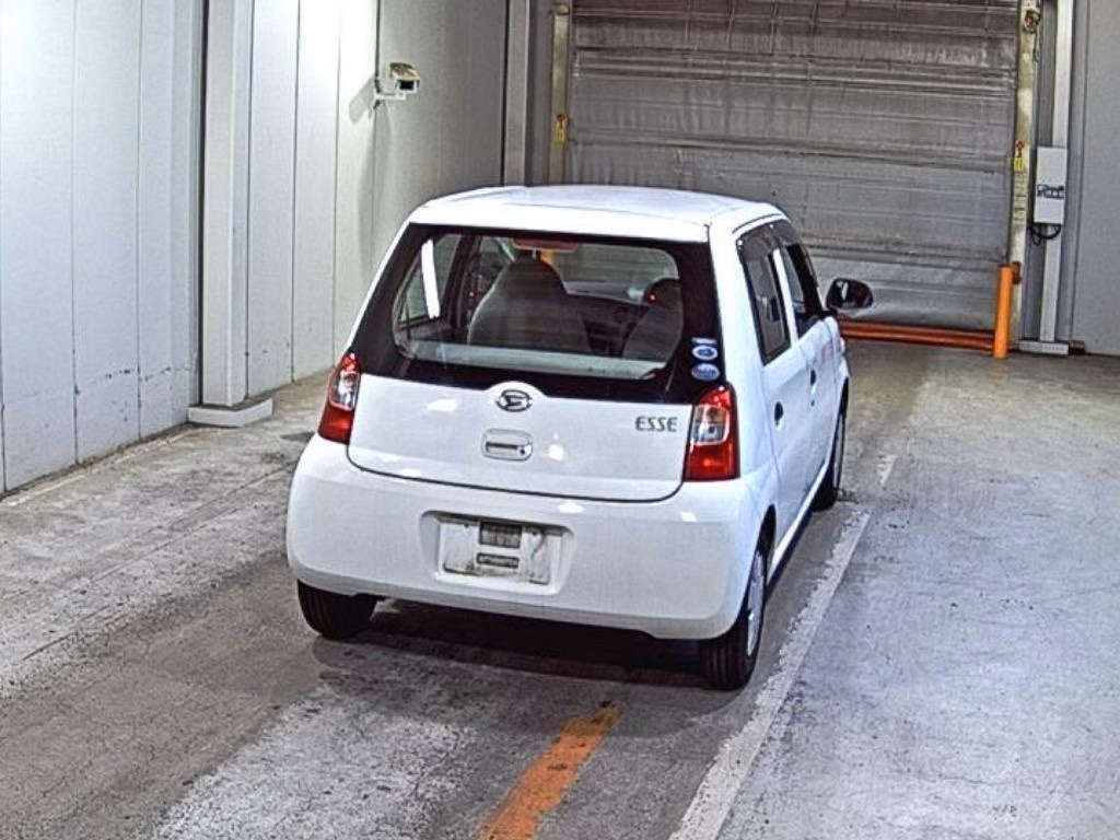 DAIHATSU ESSE