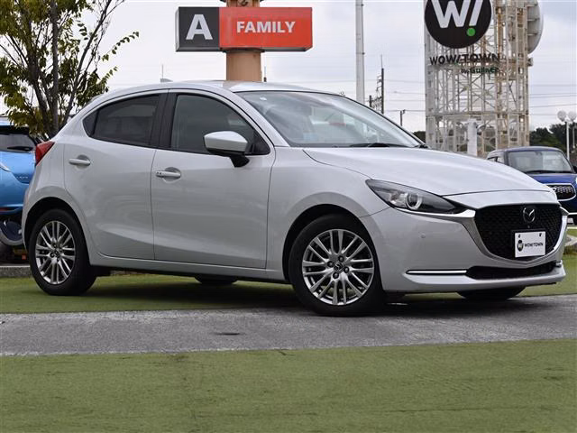 Mazda Mazda2