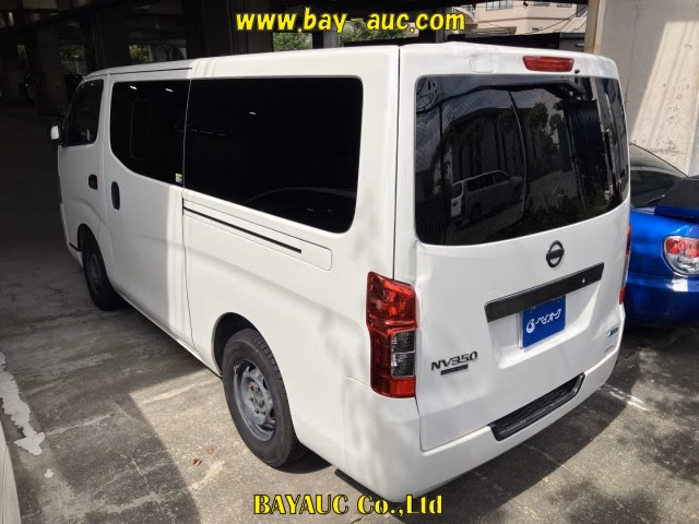 NISSAN NV350 CARAVAN