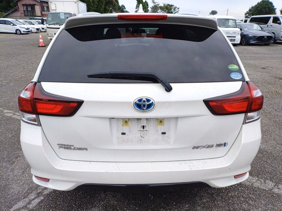 TOYOTA COROLLA FIELDER