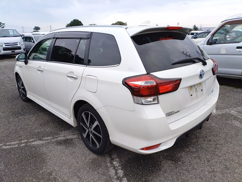 TOYOTA COROLLA FIELDER