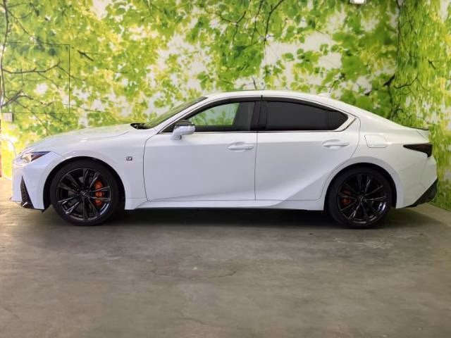 Lexus IS300