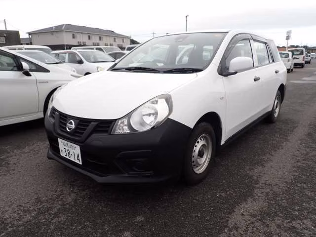 Nissan AD