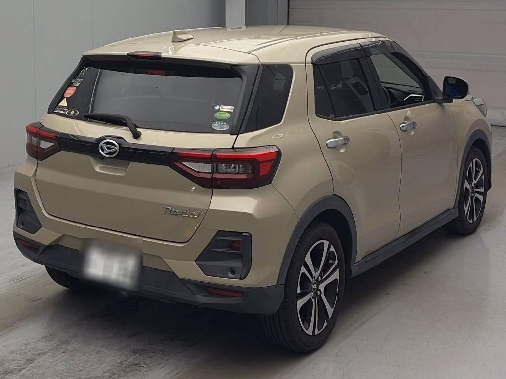 DAIHATSU ROCKY