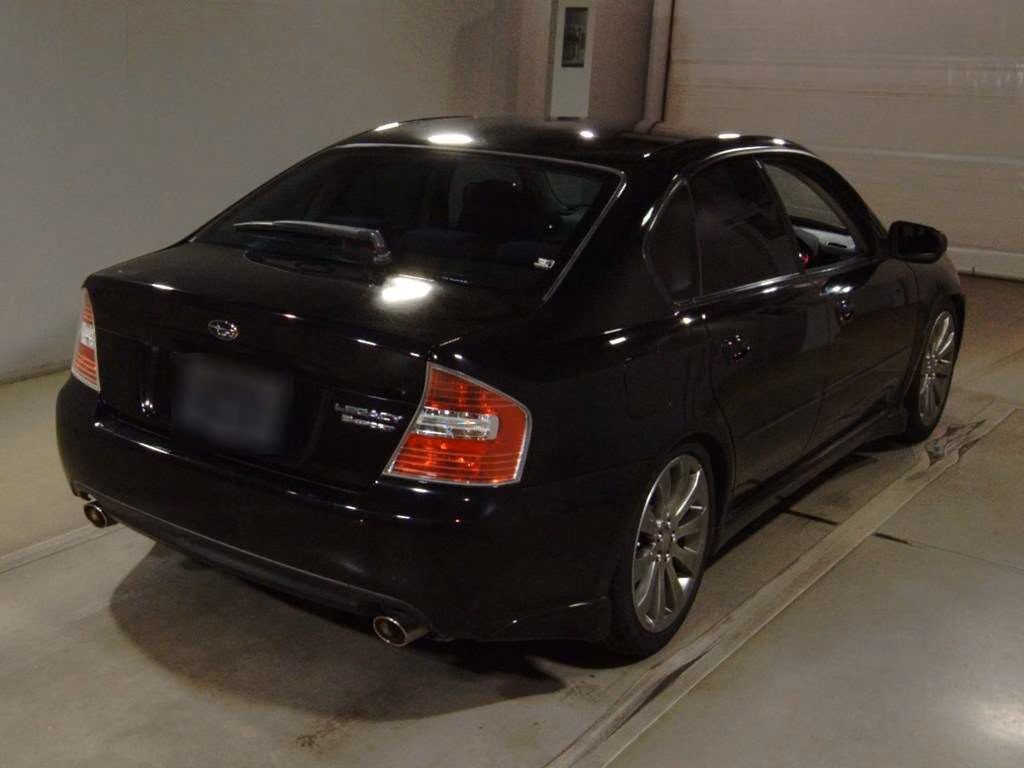 Subaru Legacy B4
