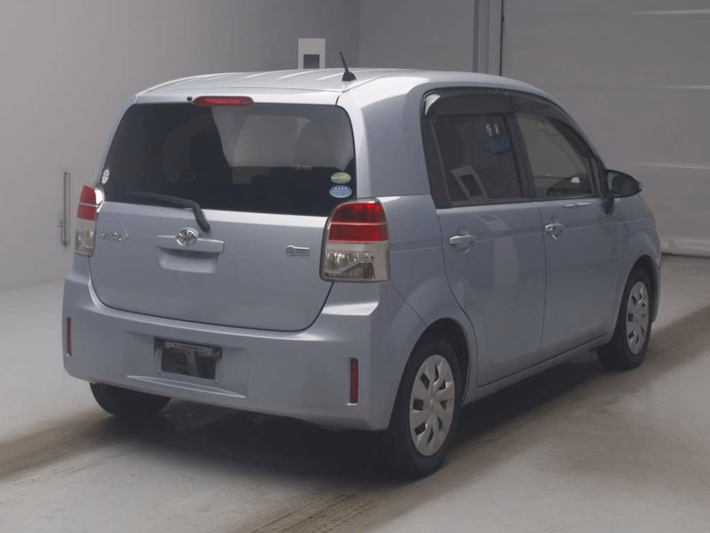 TOYOTA SPADE