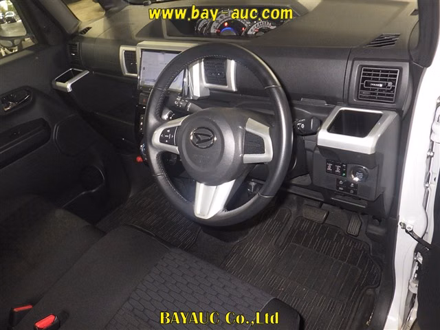 DAIHATSU WAKE