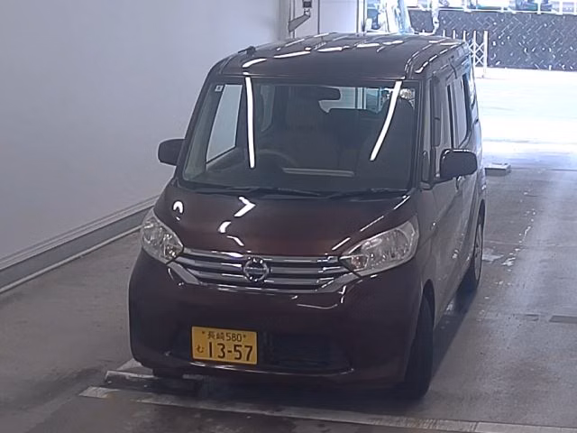 NISSAN DAYZ ROOX