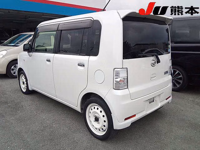 DAIHATSU MOVE CONTE