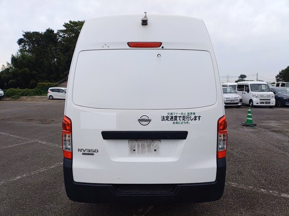 NISSAN NV350 CARAVAN