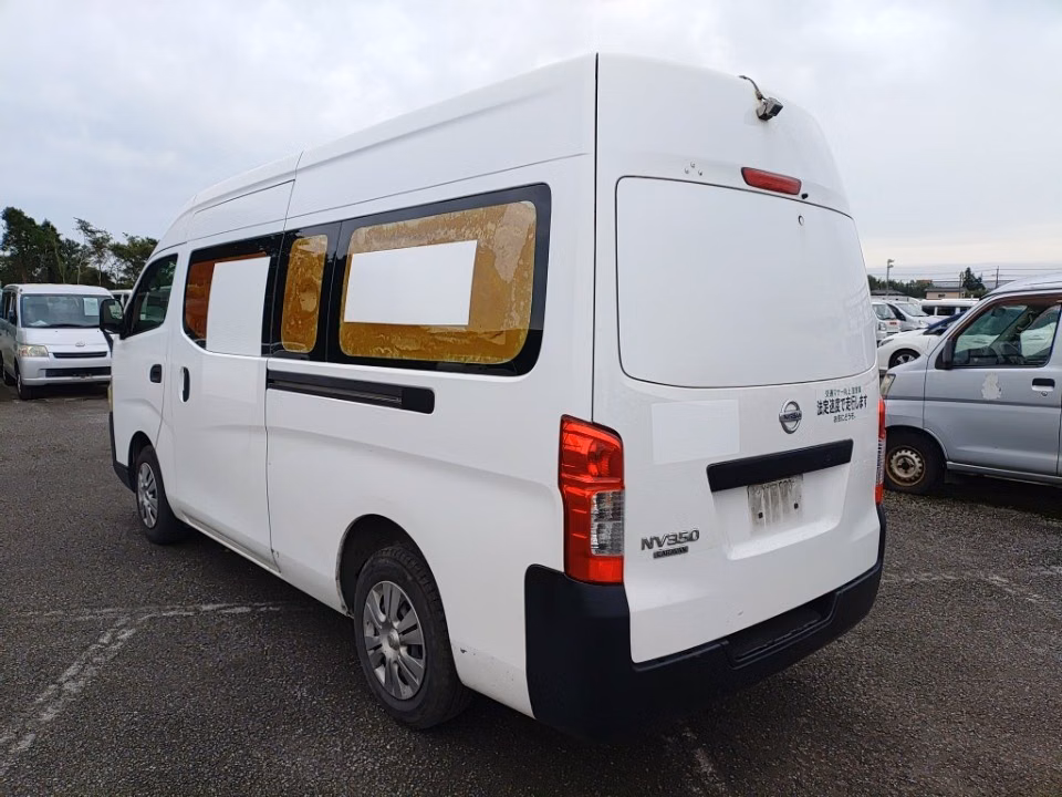 NISSAN NV350 CARAVAN