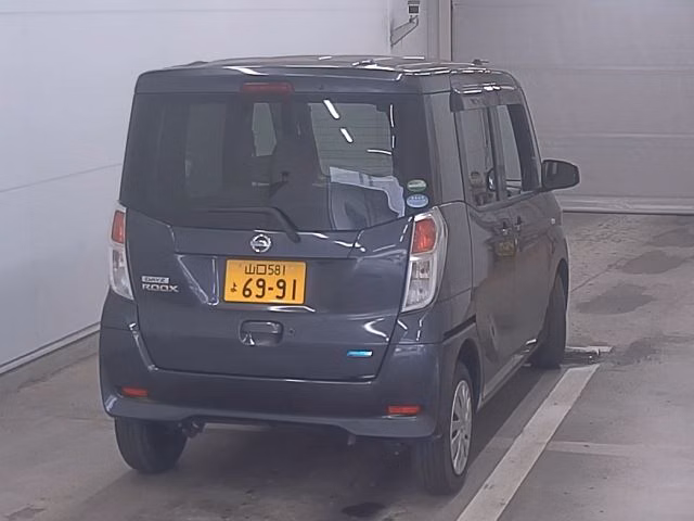 NISSAN DAYZ ROOX