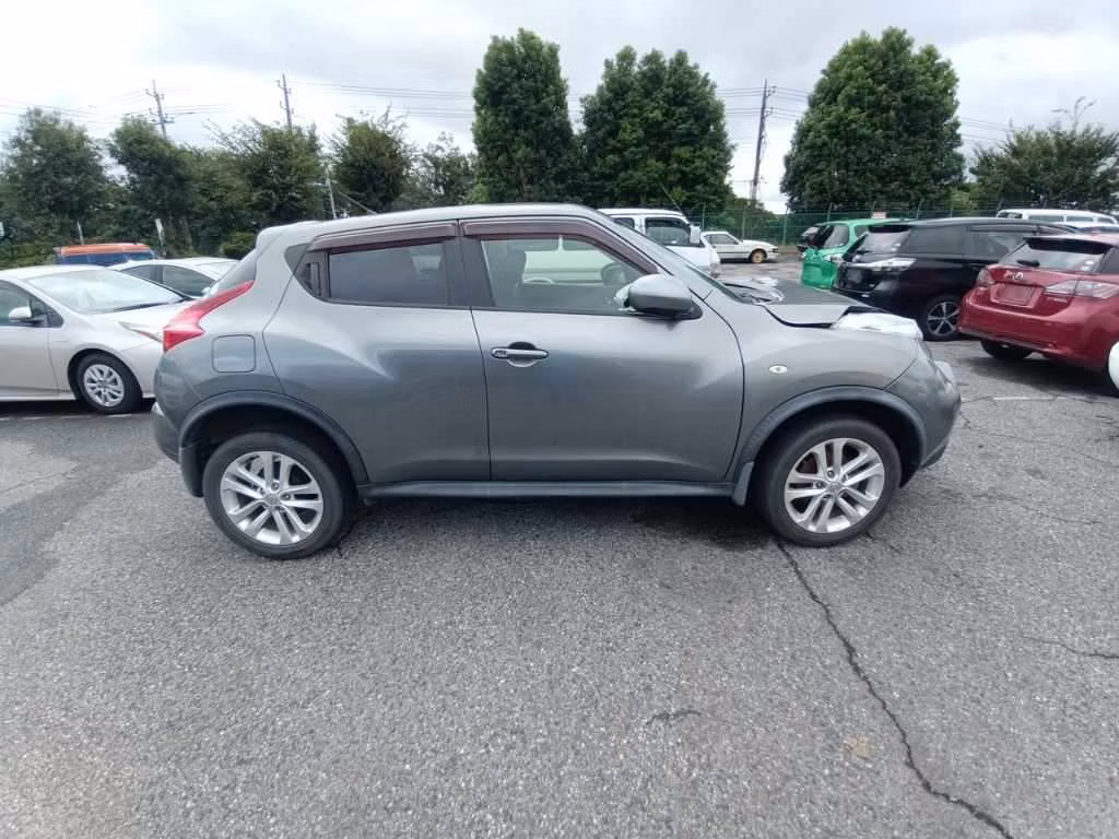 NISSAN JUKE