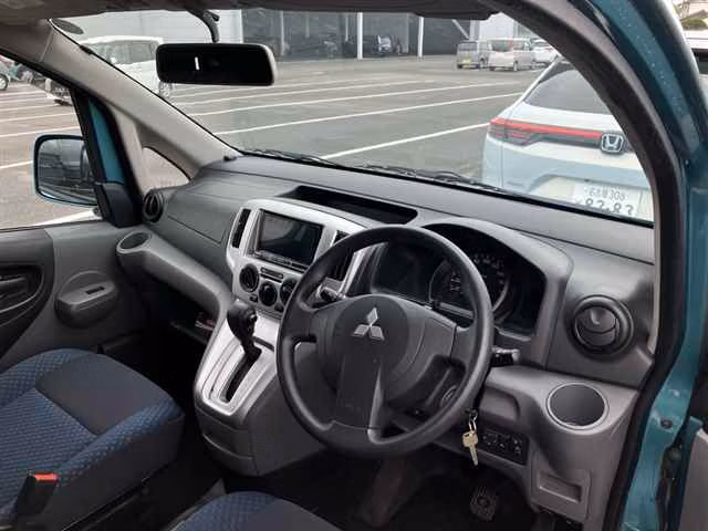 Mitsubishi Delica D:3