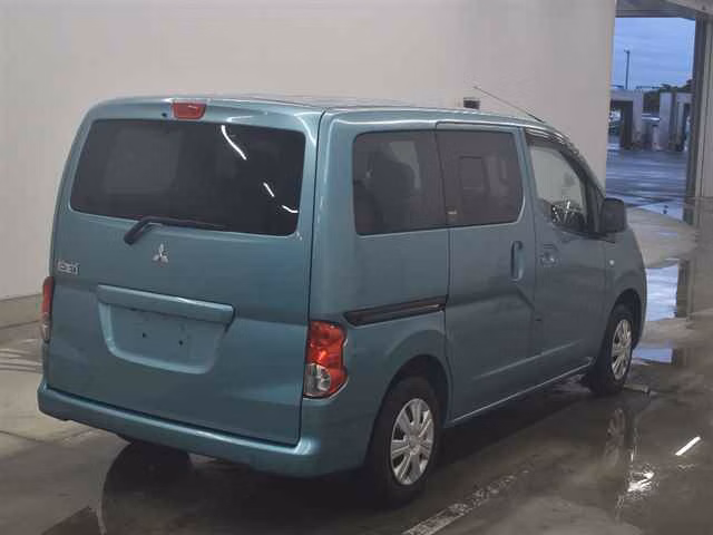 Mitsubishi Delica D:3