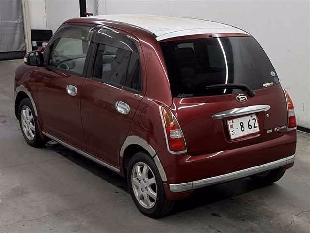 Daihatsu Mira Gino